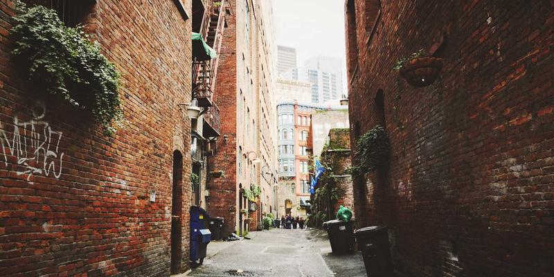 间歇性隐居：如何通过有计划的社会性撤退激发创意与动力